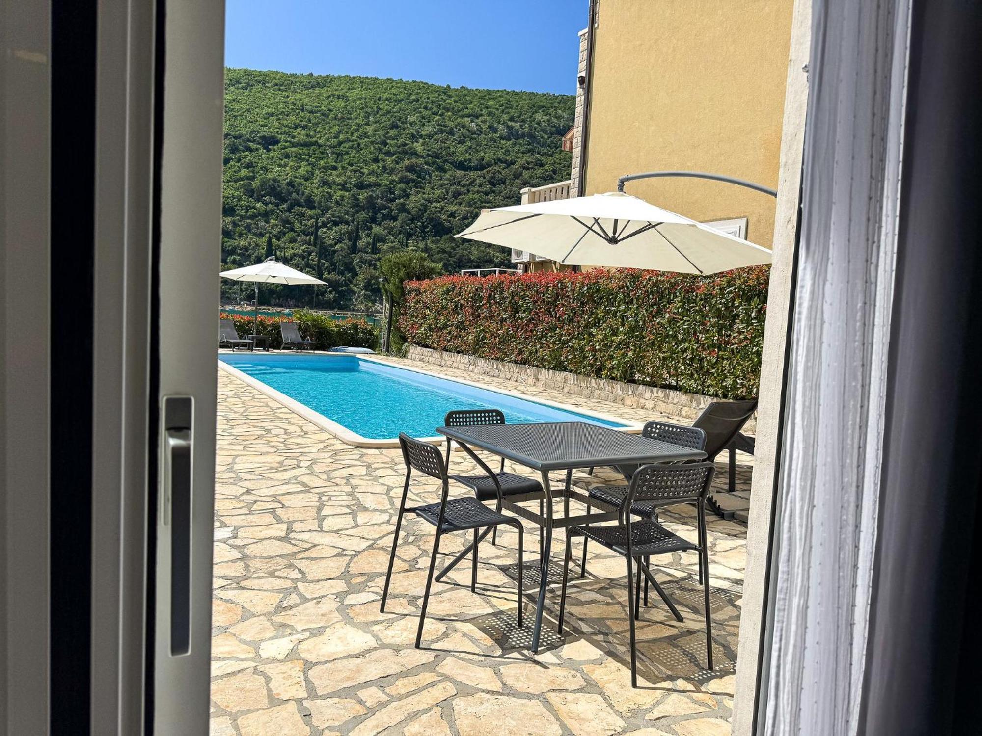 Apartments Pralas Mokošica Exteriér fotografie