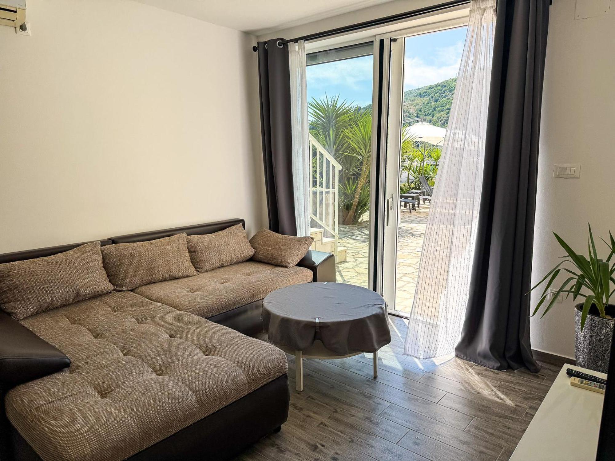Apartments Pralas Mokošica Exteriér fotografie
