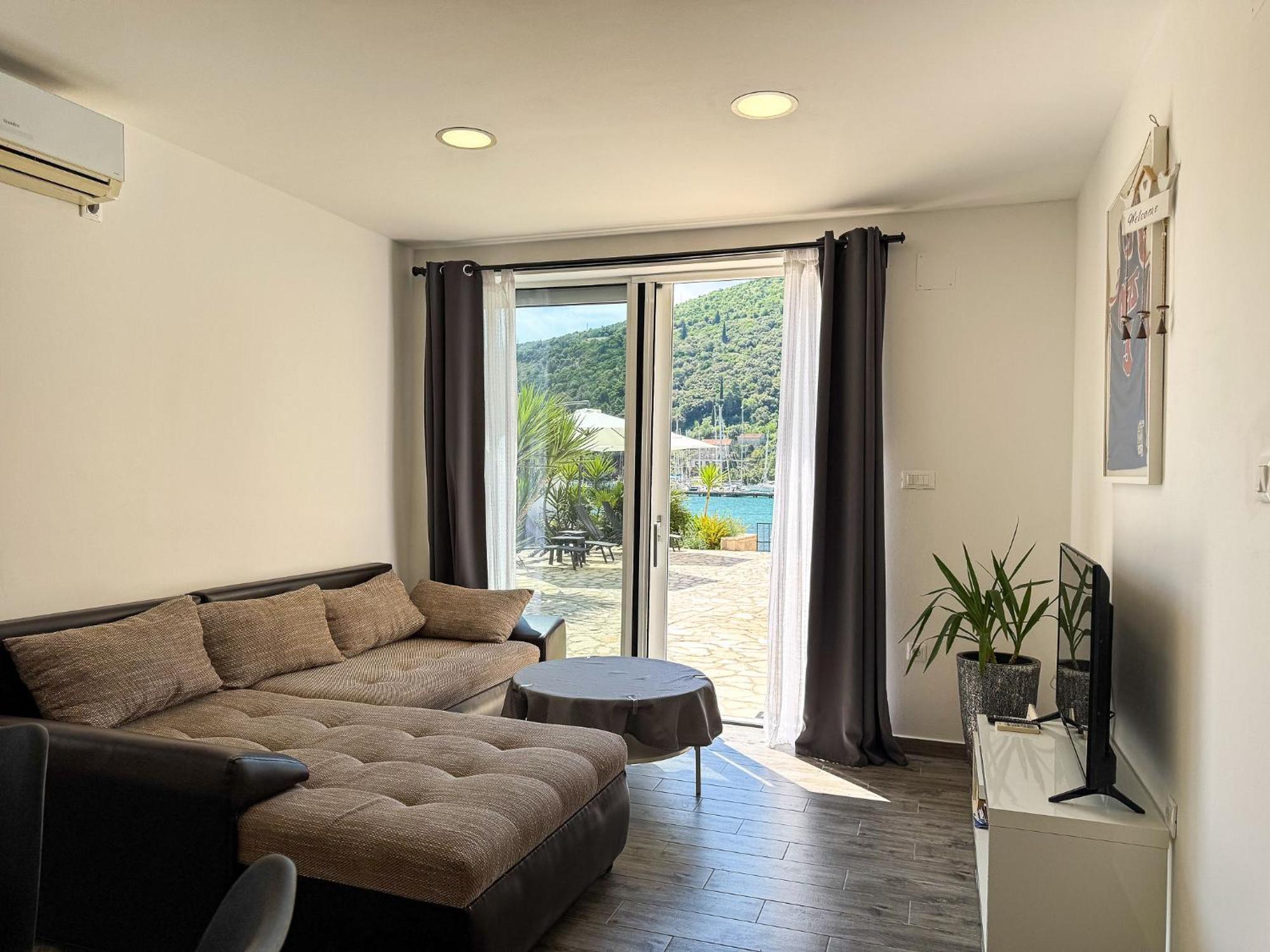 Apartments Pralas Mokošica Exteriér fotografie