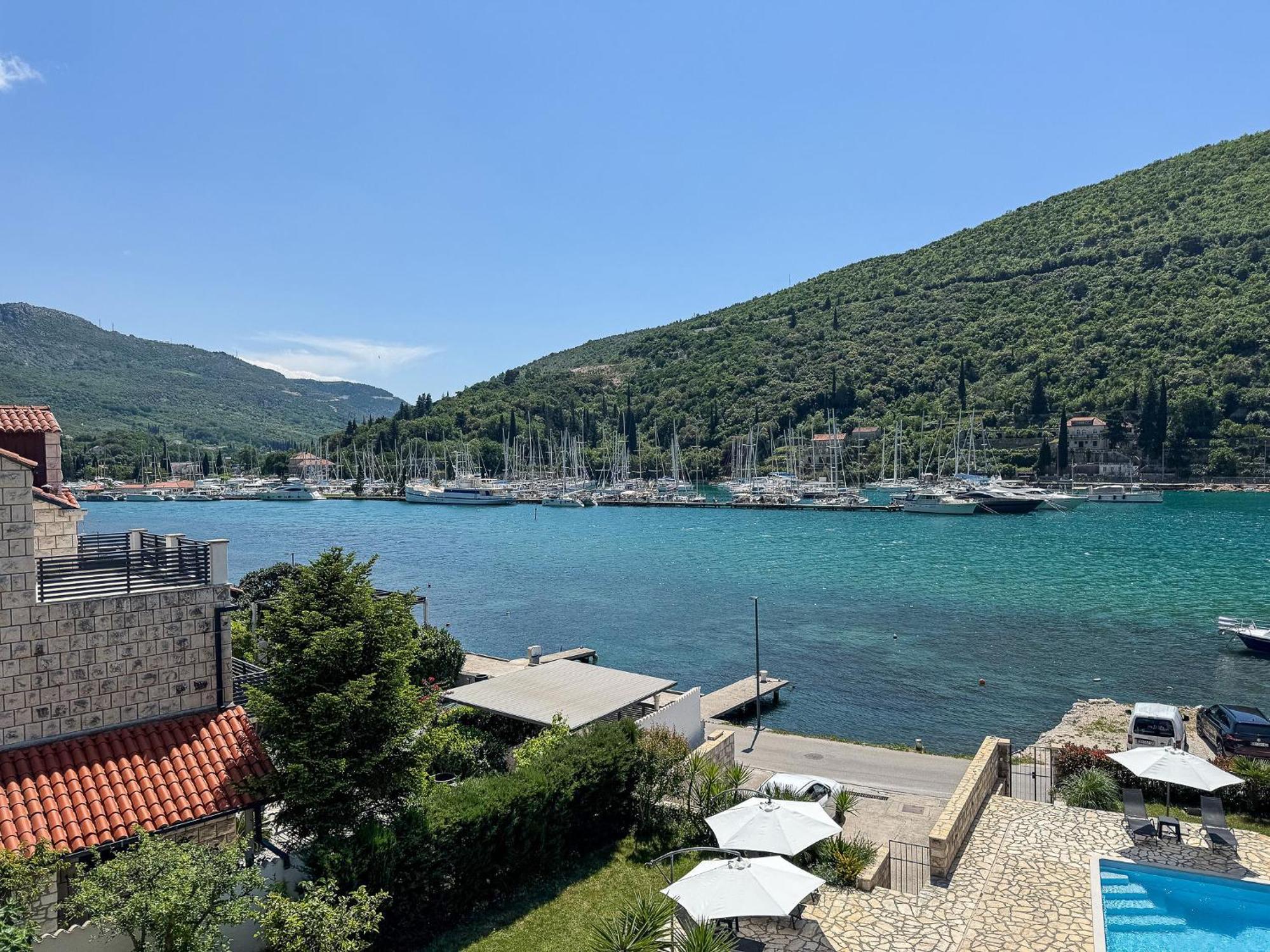 Apartments Pralas Mokošica Exteriér fotografie