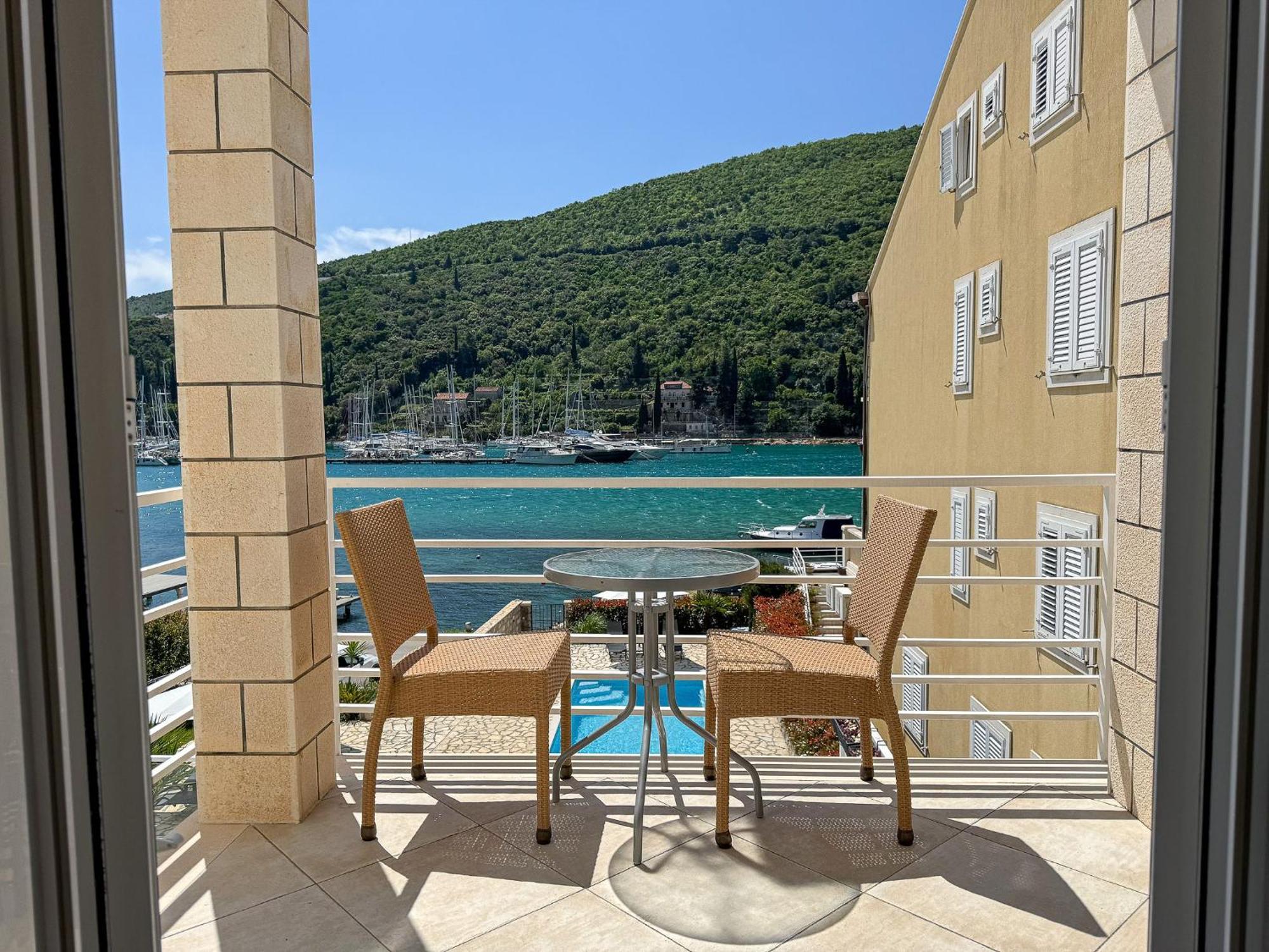 Apartments Pralas Mokošica Exteriér fotografie