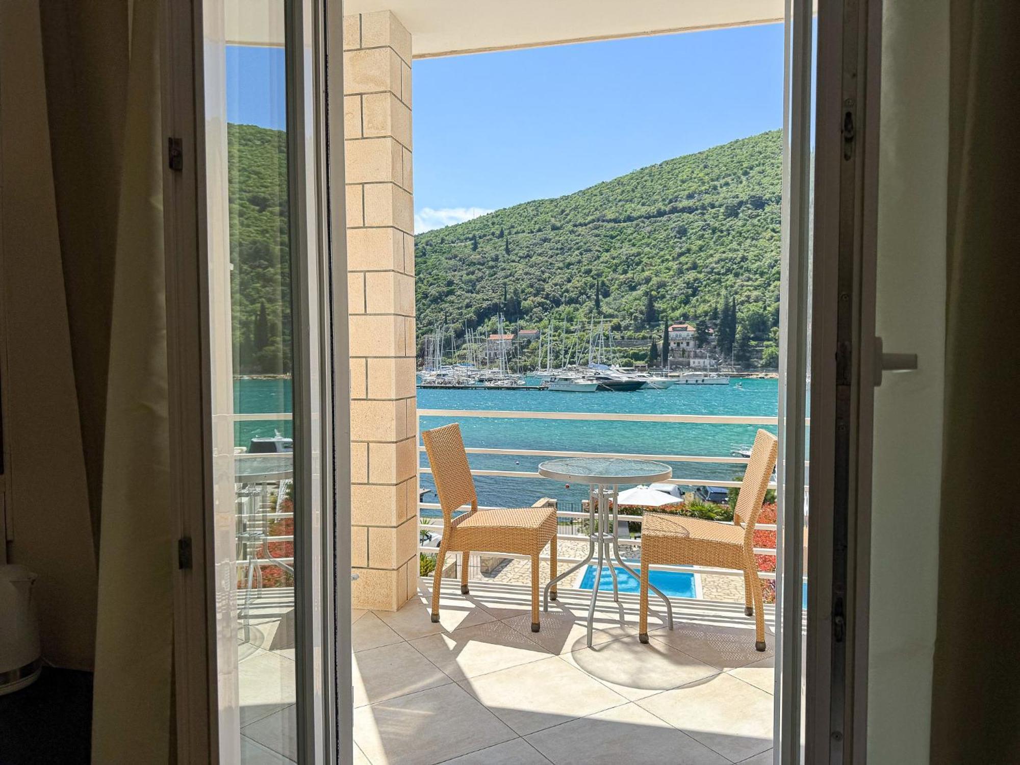 Apartments Pralas Mokošica Exteriér fotografie