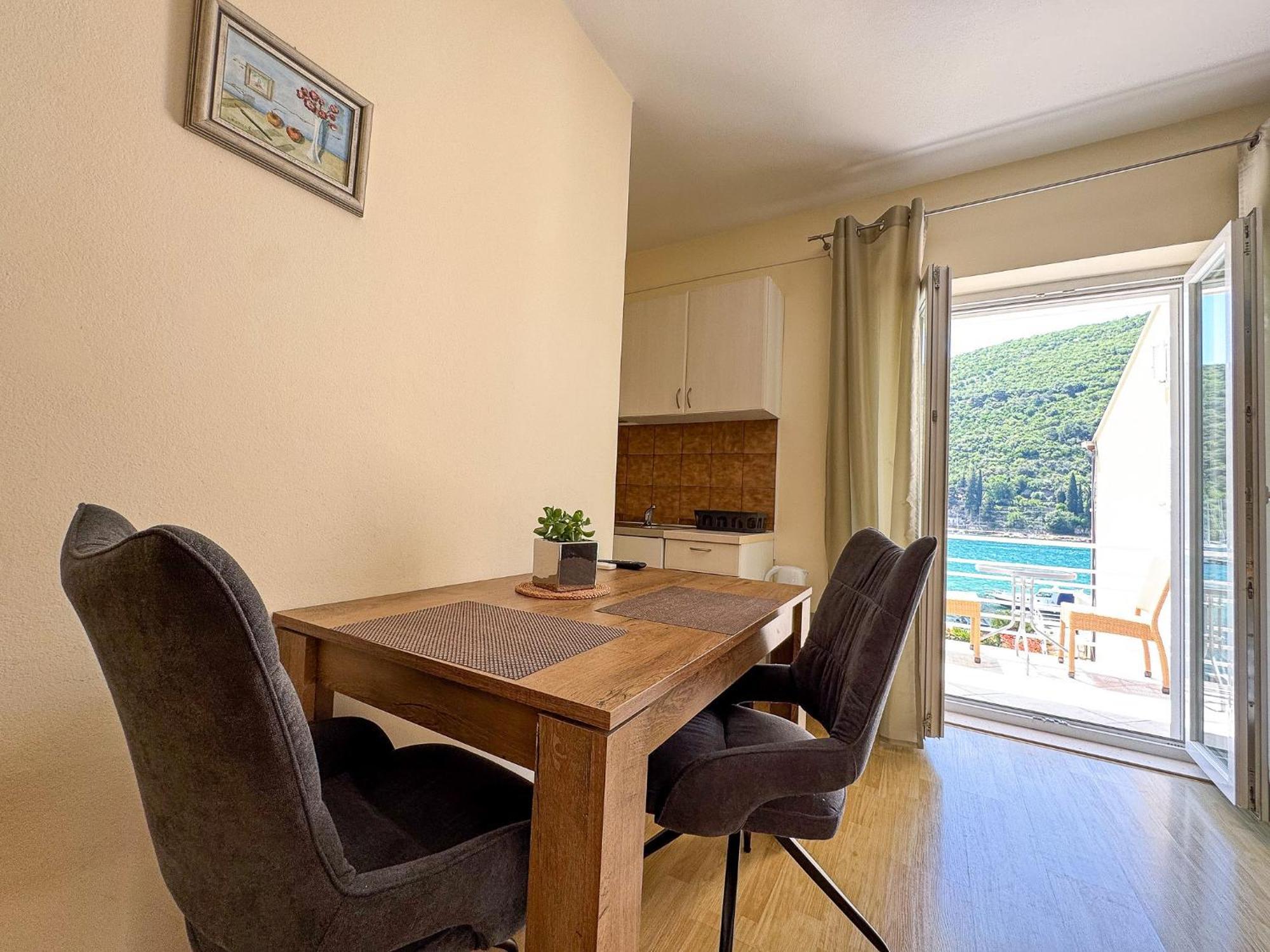 Apartments Pralas Mokošica Exteriér fotografie