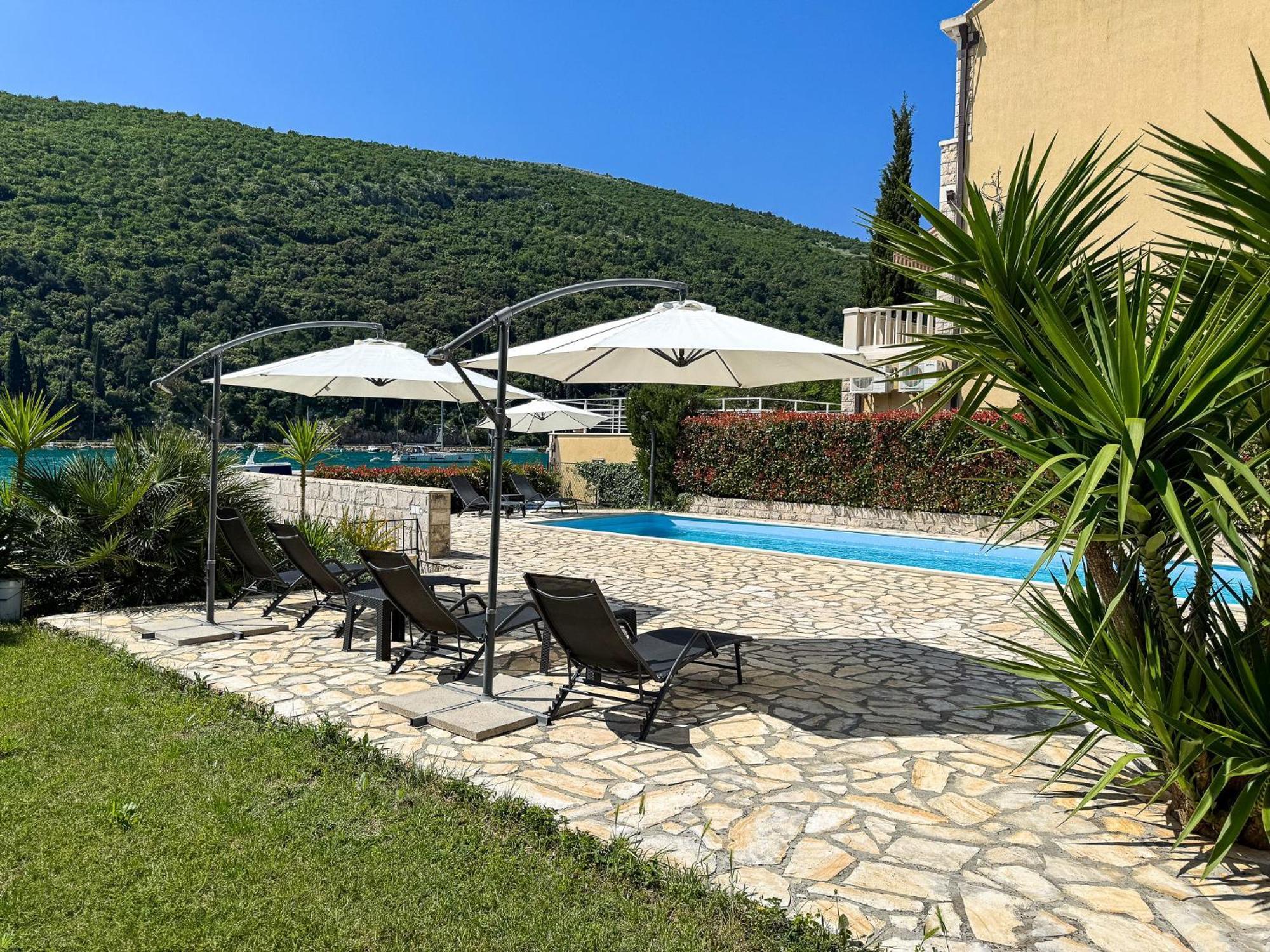 Apartments Pralas Mokošica Exteriér fotografie