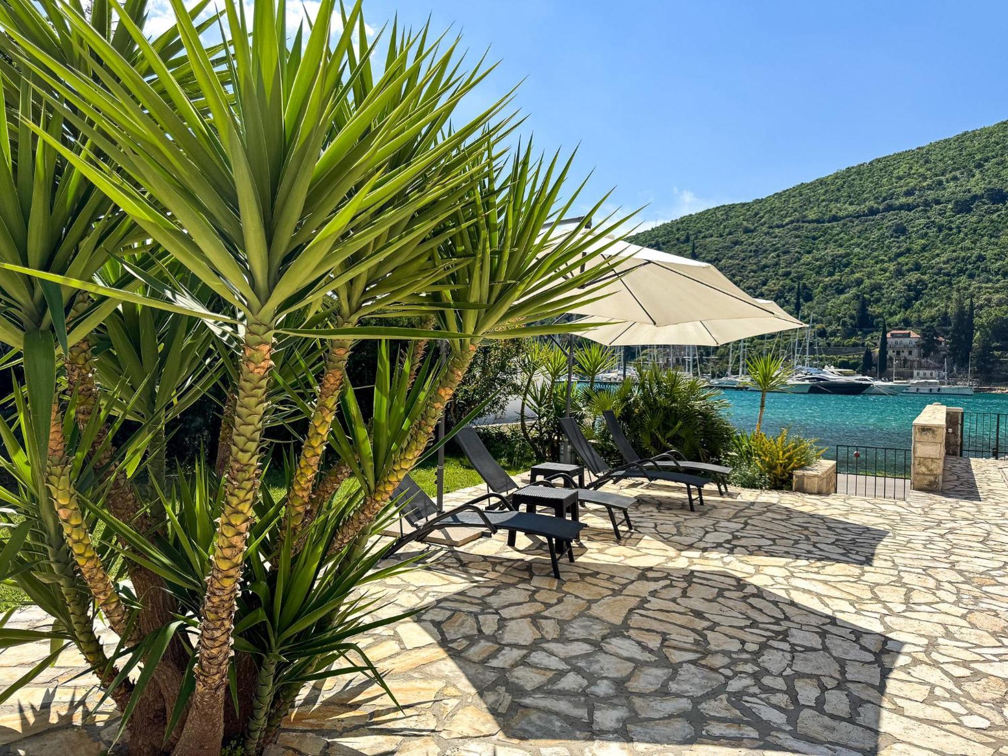 Apartments Pralas Mokošica Exteriér fotografie
