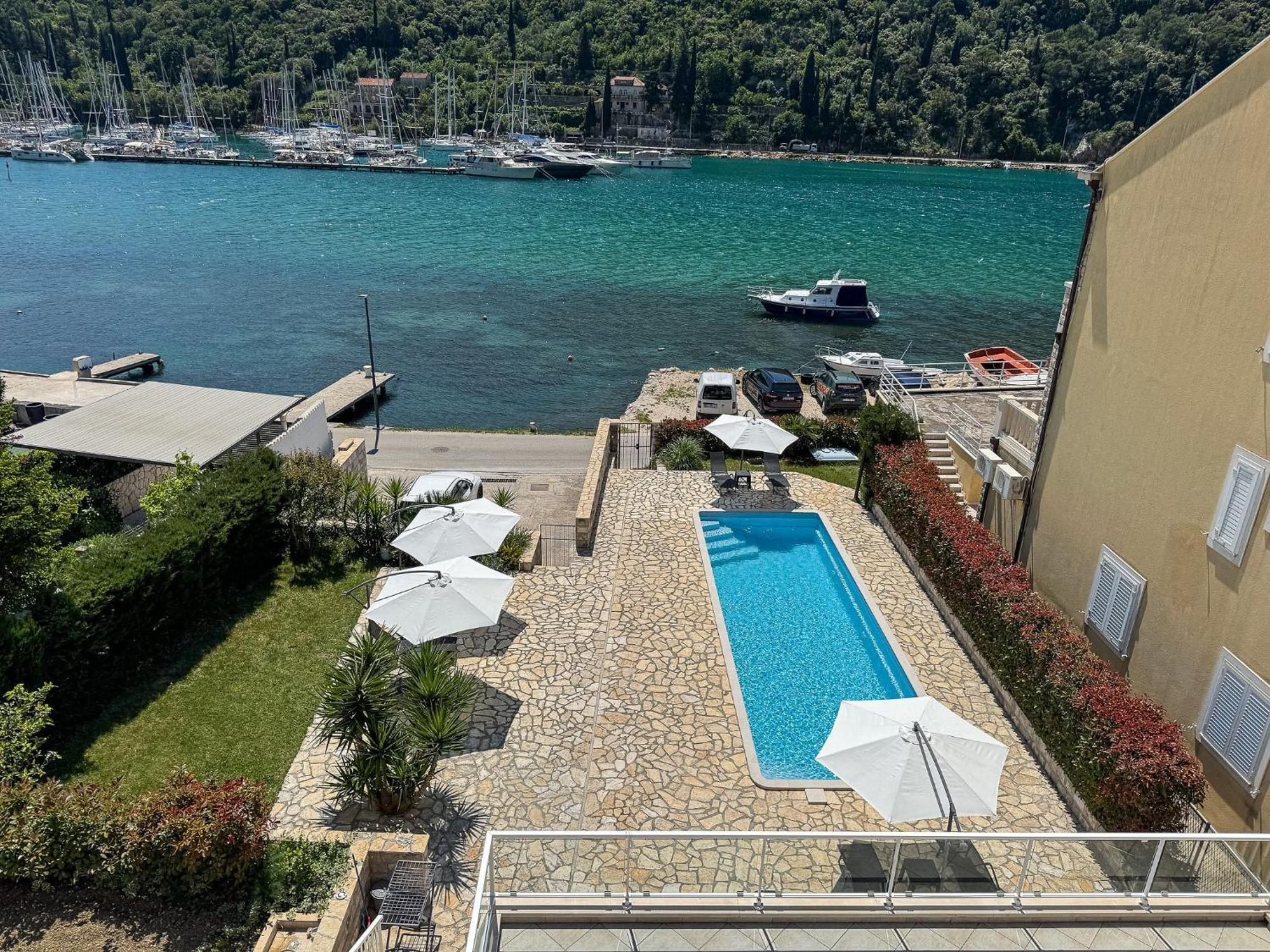 Apartments Pralas Mokošica Exteriér fotografie